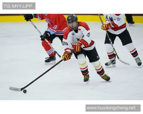 重庆羽毛球队在全国锦标赛积分榜上以73分稳居第一名展现强劲实力 重庆羽毛球队在全国锦标赛积分榜上以73分稳居第一名展现强劲实力